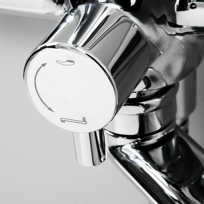 Смеситель для ванны WasserKRAFT "Main" 4102L универсальный