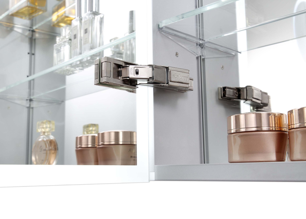 Алюминиевый зеркальный шкаф с подсветкой 1000Х700Х133