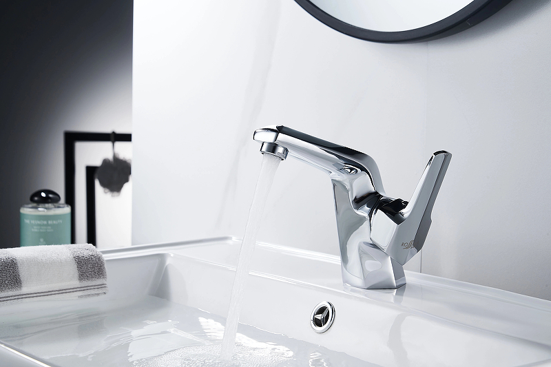 Смеситель для раковины Rossinka RS44-11