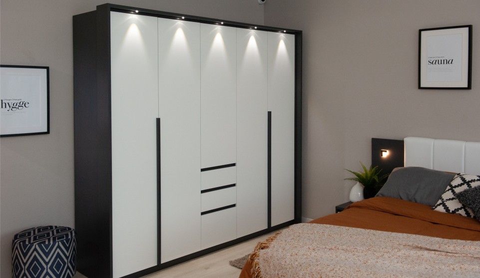 Подсветка портала шкафа 5-ти дверного