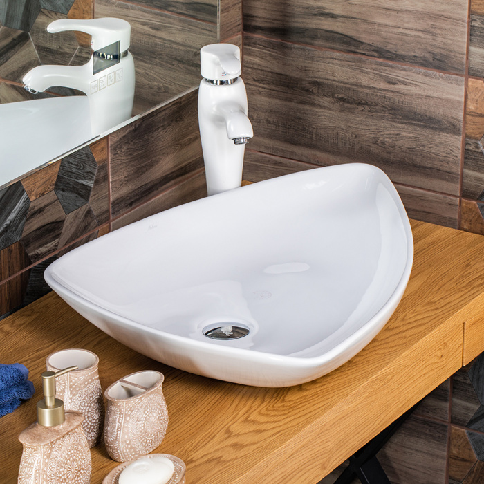 Раковина накладная MELANA MLN-7861 675Х470Х125